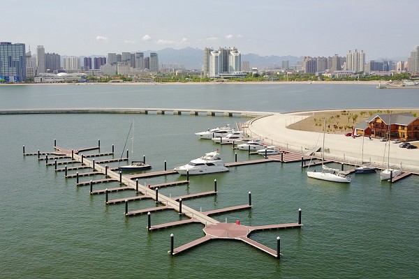 海螺島秦皇國際游艇會(huì)碼頭