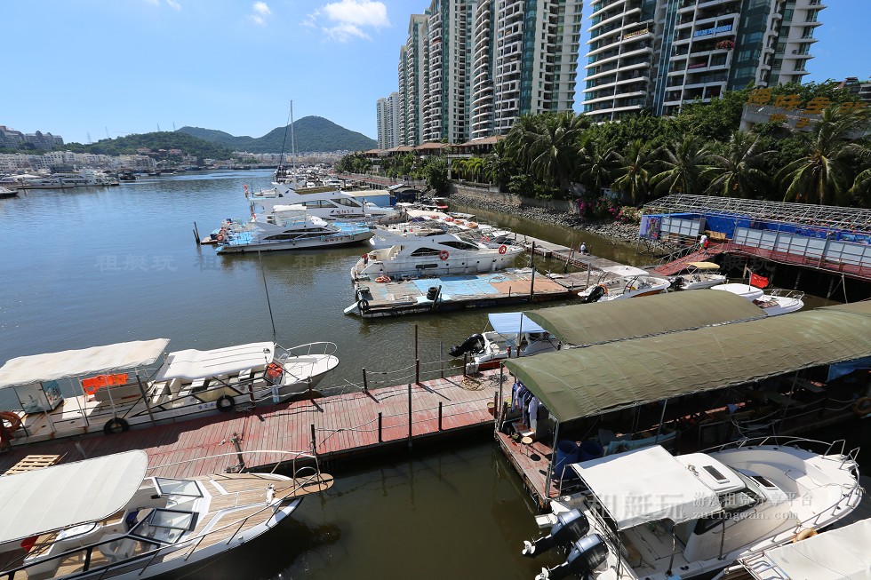 三亞林蔭河畔游艇碼頭 三亞林蔭河畔游艇碼頭