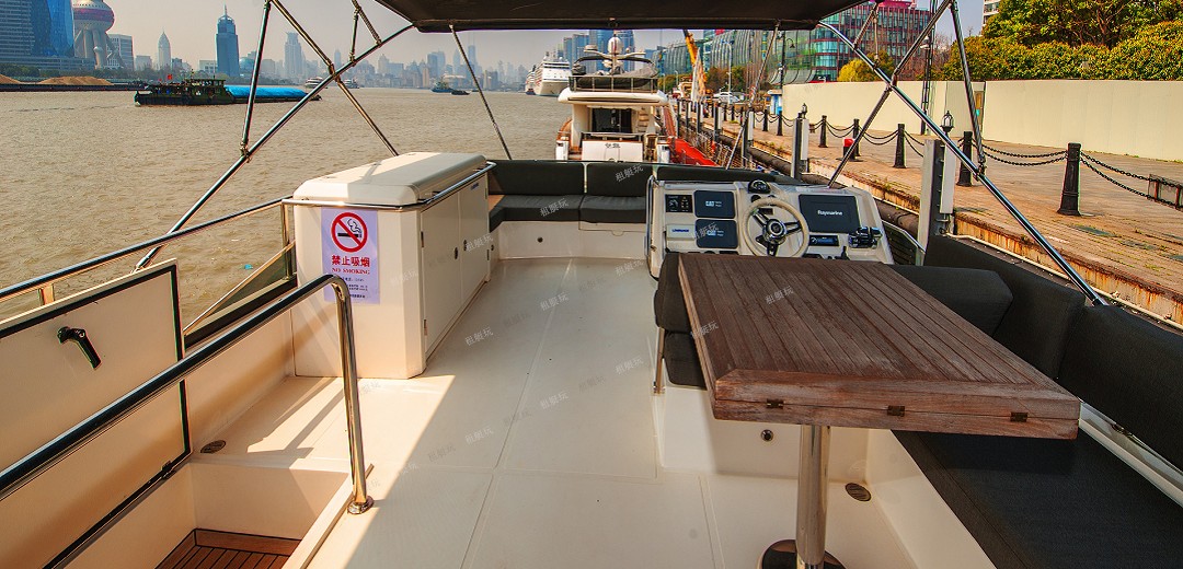 臺(tái)灣AVA 49豪華游艇 1 臺(tái)灣AVA 49豪華游艇 1